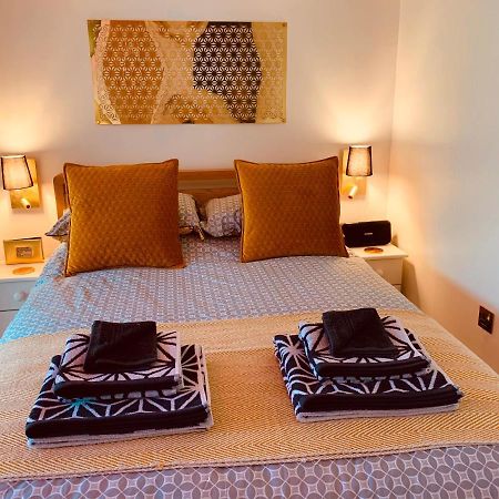 Shine Chalet - Unique & Comfortable Accommodation Redruth Ngoại thất bức ảnh